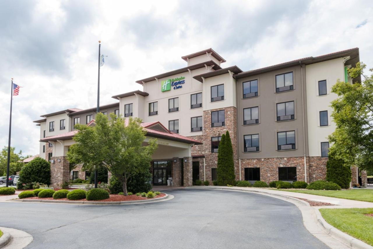 Holiday Inn Express & Suites Lexington North West-The Vineyard By Ihg Kültér fotó