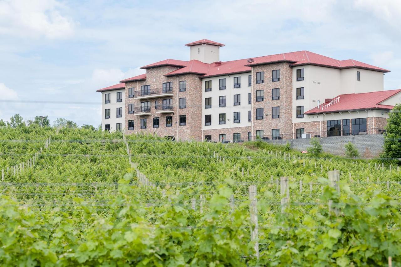 Holiday Inn Express & Suites Lexington North West-The Vineyard By Ihg Kültér fotó