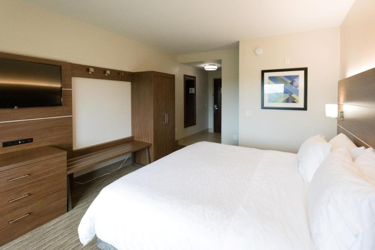 Holiday Inn Express & Suites Lexington North West-The Vineyard By Ihg Kültér fotó