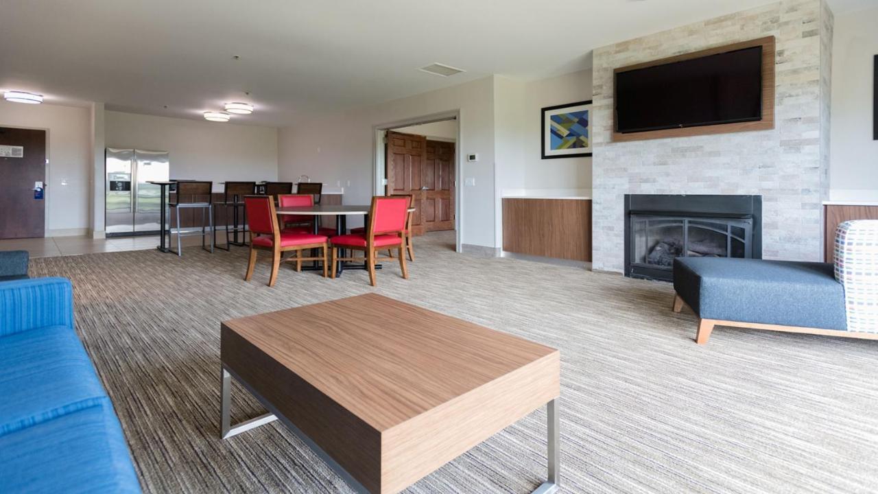 Holiday Inn Express & Suites Lexington North West-The Vineyard By Ihg Kültér fotó
