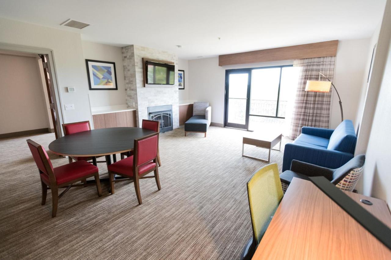 Holiday Inn Express & Suites Lexington North West-The Vineyard By Ihg Kültér fotó