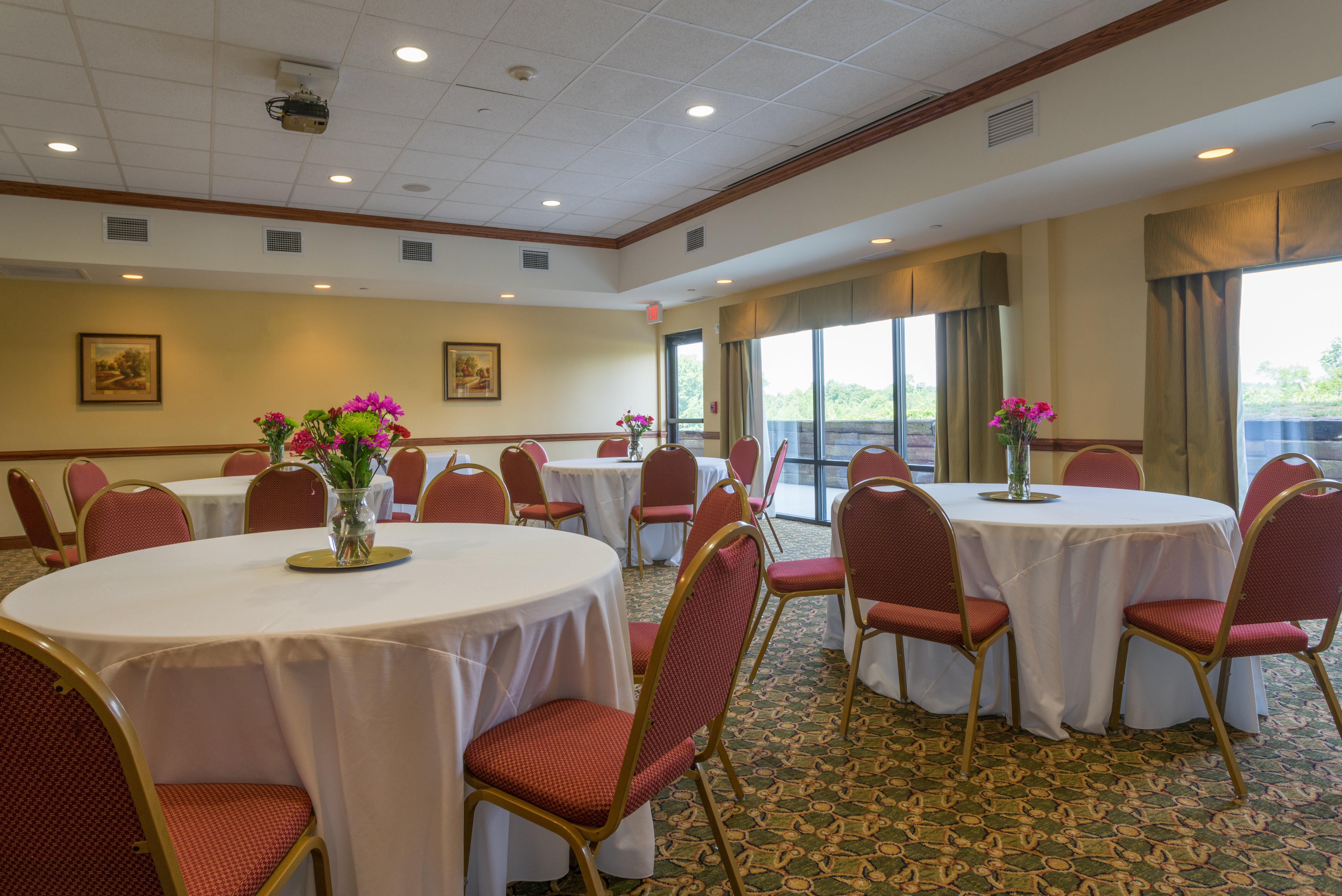 Holiday Inn Express & Suites Lexington North West-The Vineyard By Ihg Kültér fotó